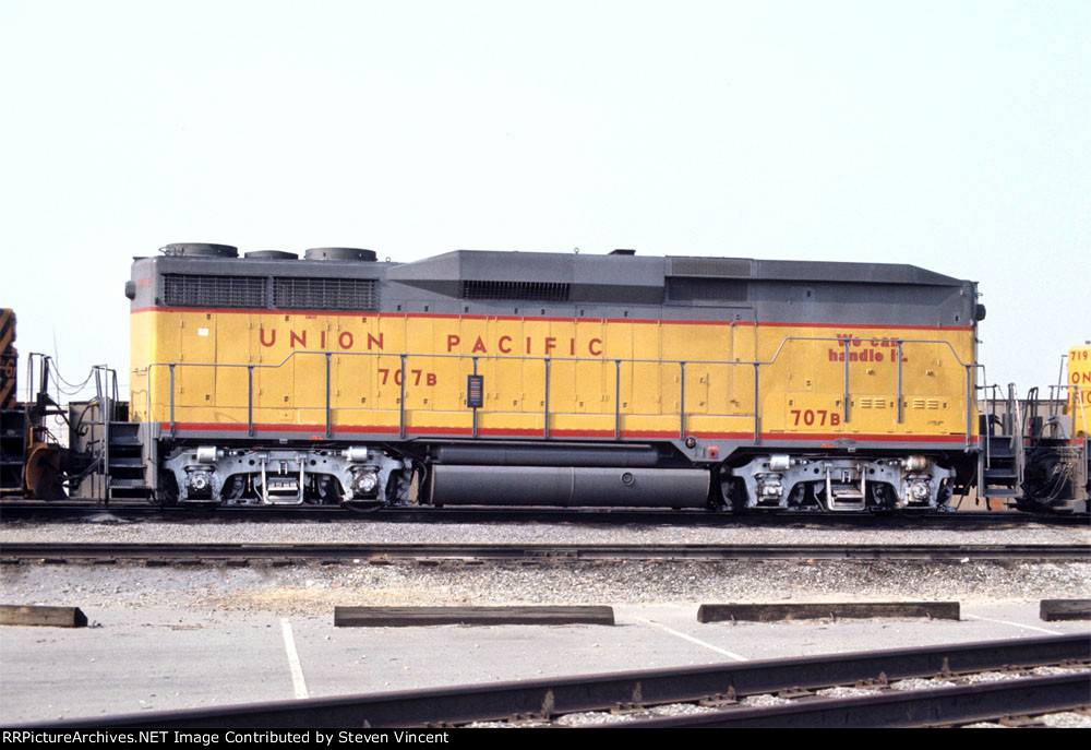 Union Pacific GP30B UP #707B